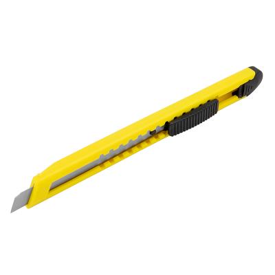 Kniv med 9 mm knivblad og autolås